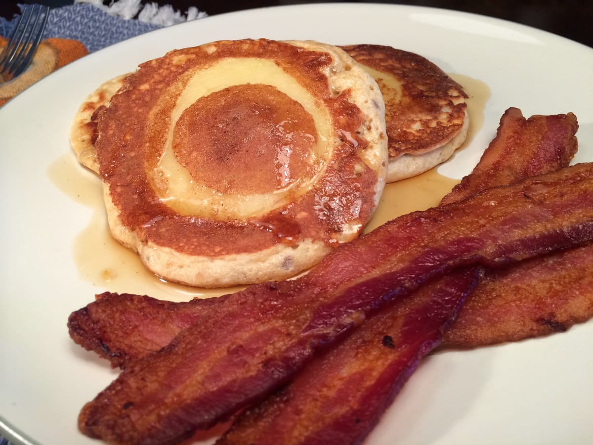 Runner's Rings: Flaxseed Pancakes with Apples